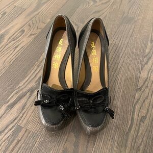 Black & Grey L.A.M.B. two-toned heeled oxford, Size 6